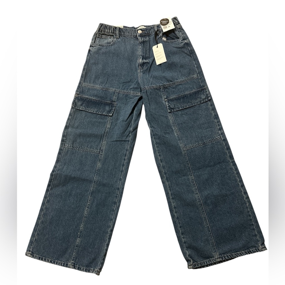 NWT Forever 21 Women Cargo Blue Denim Straight Leg Jeans Size 28 Flare legs